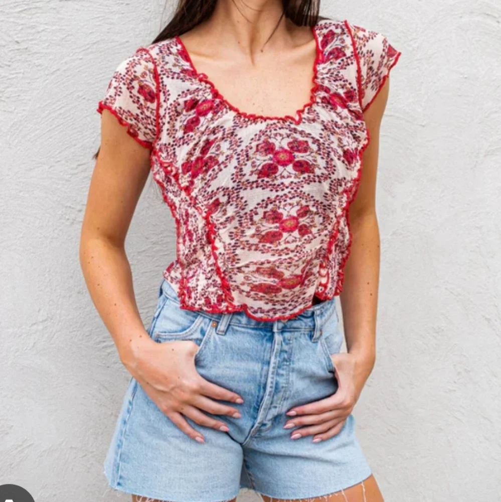 Free People: Oh My Baby Tee in Sand Combo - Picture 5 of 6